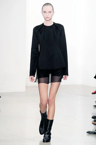Look 1